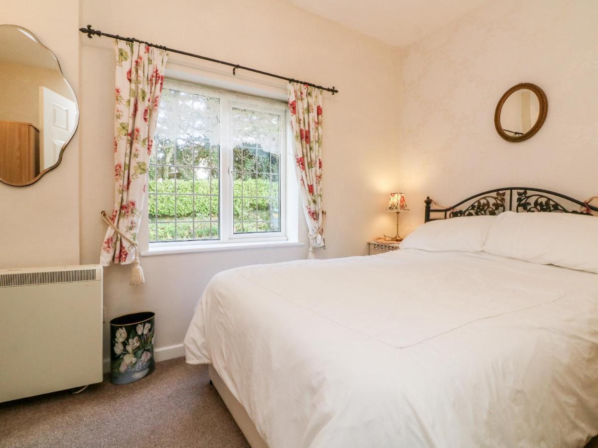 Claire'S Cottage Poughill  Luaran gambar